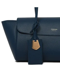 East West M tote bag